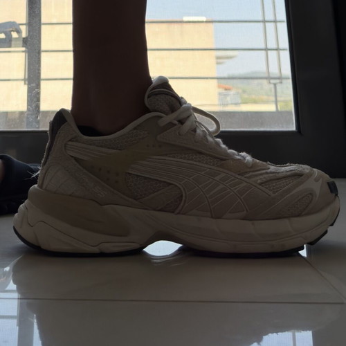 Puma sports shoes, beige, size 42