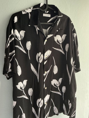 Jack & Jones short-sleeve shirt S used, floral pattern, viscose