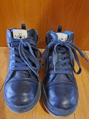 Mod8 kids shoes size 30 blue boots like new