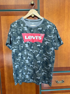 Levi’s t-shirt ανδρικό camo σαν καινούργιο, μέγεθος M