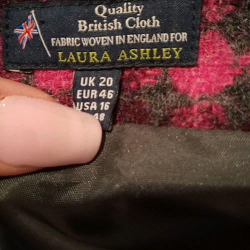 Laura Ashley skirt 100% British wool new, size UK/20, pink multicolor