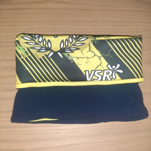 Absorba neck scarf like new, blue and yellow
