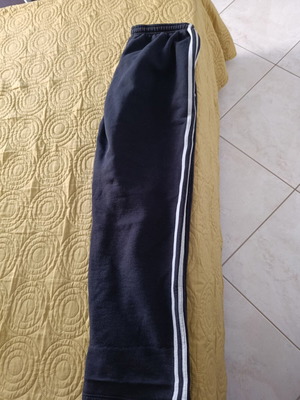 Adidas φόρμα large μεταχειρισμένη, μαύρο και άσπρο