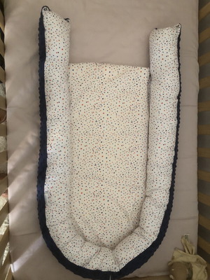 Baby nest like new with removable washable cover
