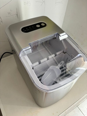 ICE MAKER  _   ΠΑΓΟΜΗΧΑΝΗ HKOENIG