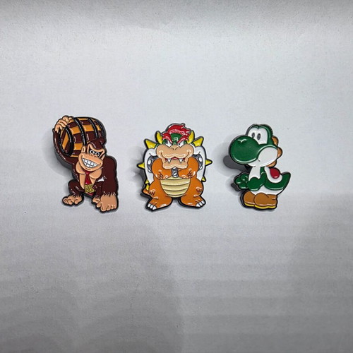Super Mario pins set with Donkey Kong, Bowser & Yoshi new