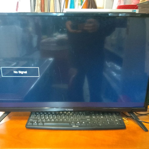 Turbo X TV 32 used, functional, digital DVB-T2 channels