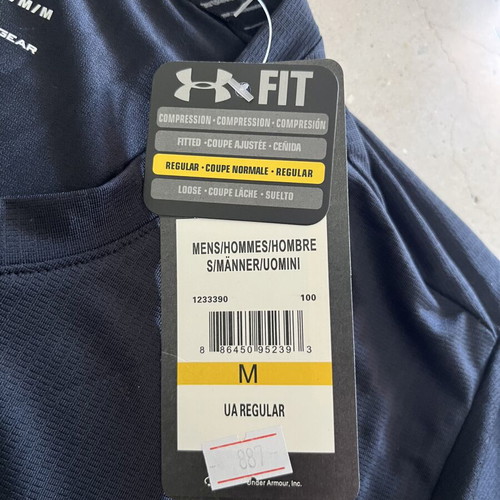 Under Armour T Shirt new with tags, medium, black