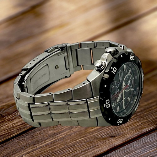 Seiko chronograph alarm 40mm like new, waterproof 100m with date