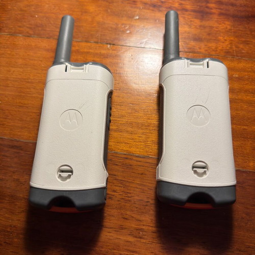 Motorola TLKR T50 walkie-talkie set used, 2 pieces