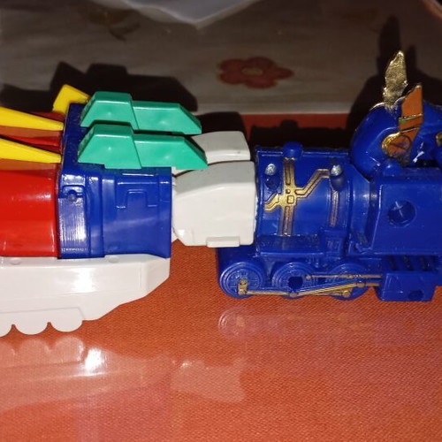 Transformer toy used, incomplete for parts