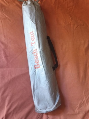 Beach tent new in carrying case