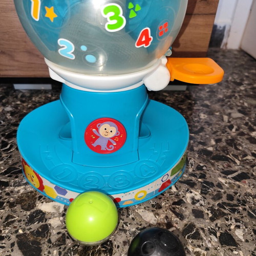 Fisher Price Go Baby Go Swirl'n Tunes Gumball toy