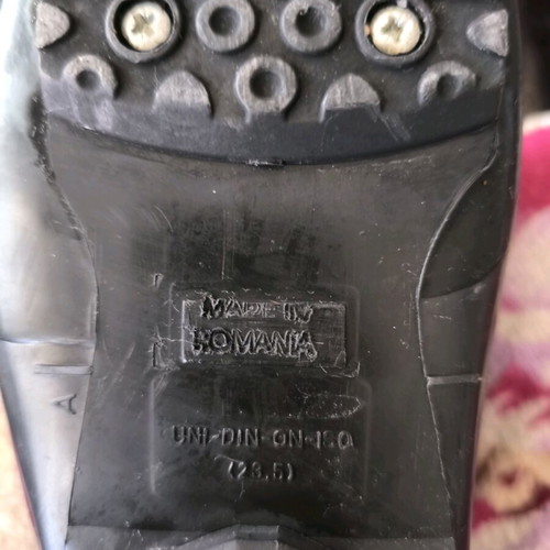 Rossignol comp-pro ski boots used, women's or kids', size 23.5 (EU 35)