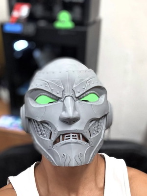 Dr. Doom mask new without elastic