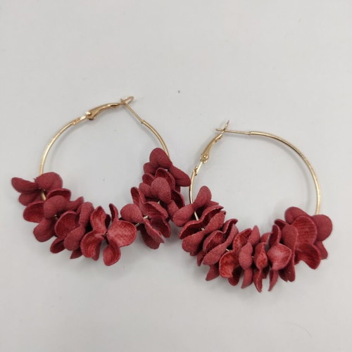 Hoop earrings with suede peach flowers new, gold color