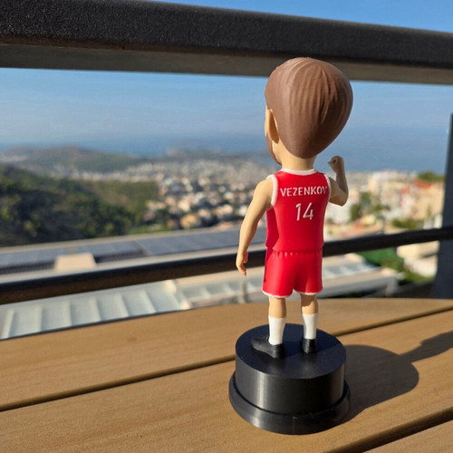 Sasha Vezenkov 3D printed figure new with Olympiacos keychain