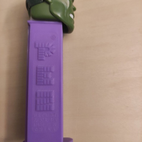 Pez candy dispenser like new