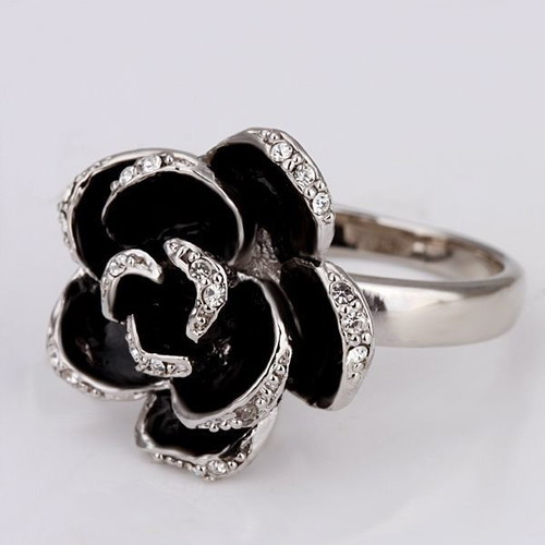 Art ring with delicate rose new, silver-plated metal