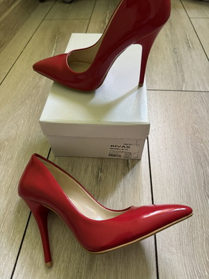 Rivas red patent leather high heels new