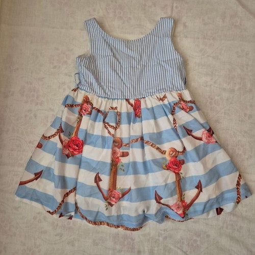Dress M & B size 2 like new, multicolored