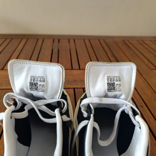 Adidas Stan Smith Bonega sneakers like new, size 36.5, black and white