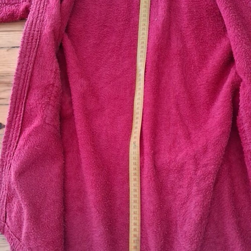Guy Laroche children's bathrobe used with belt, hood and pockets