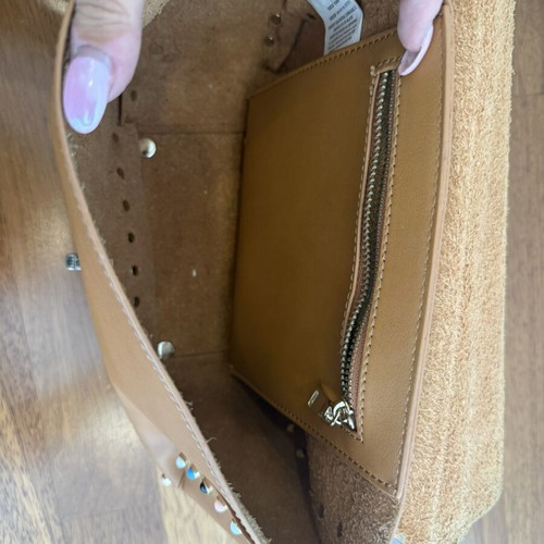 Trussardi δερμάτινη τσάντα ώμου μεταχειρισμένη με πολύχρωμους καμψόν λίθους