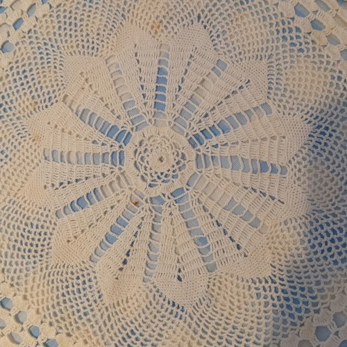 Handmade Rotonda with Crochet 0.45×0.45 cm like new