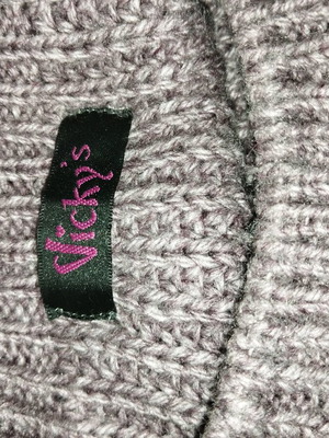 Wool sweater soft purple like new, size M/L