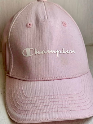 Детска шапка champion.