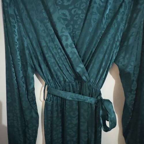 Satin long dress petrol one size like new with belt