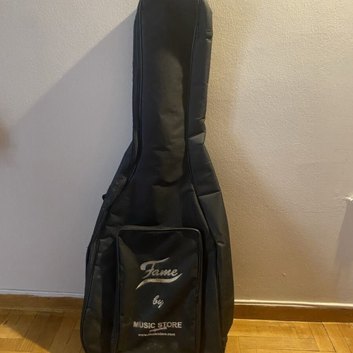 Fabric guitar case like new