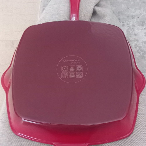 Cast iron grill pan new
