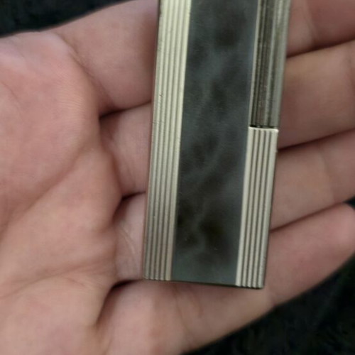 Maxim vintage gas lighter with slim metal design