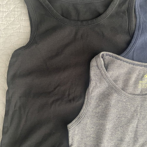 Children's T-shirts H&M and Marcs & Spencer like new, pack of 6, size 110 cm