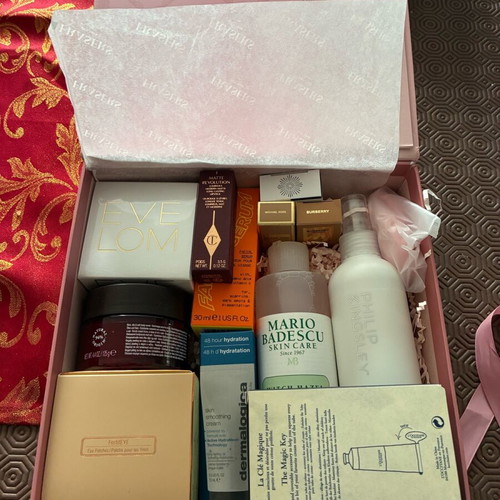 Cosmetics set new