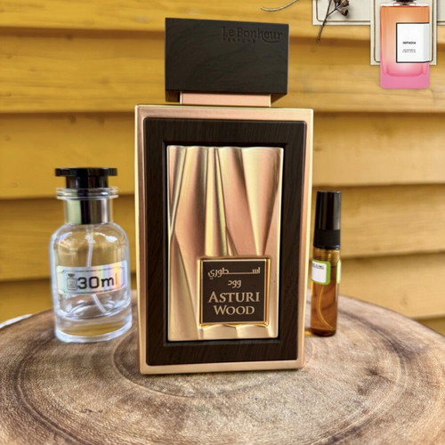 Le Bonheur Asturi Wood Eau de Parfum 5 ml decant