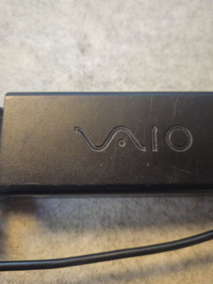 Sony Vaio Laptop Charger VGP-AC19V26 like new