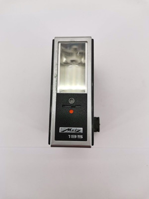 Metz 195 camera flash used