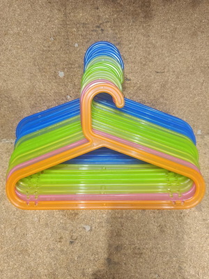 Ikea plastic children's clothes hangers pack of 12 like new