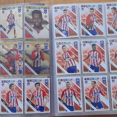 FIFA 365 2018-2019 Adrenalyn XL album with 336/396 cards like new