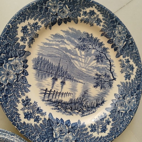 Vintage English Ironstone dessert set 7 pieces, like new