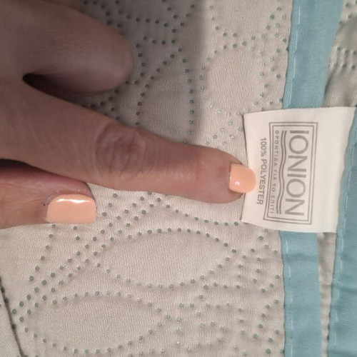 Ionion double bed quilt like new 220x240 cm