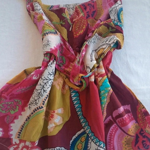 Aaiko top Small colorful like new, 100% cotton