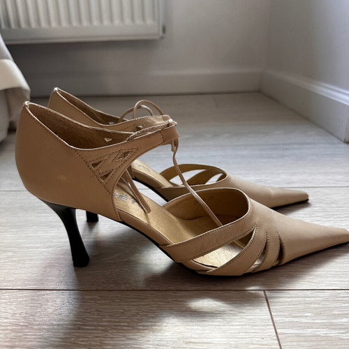 Vintage Le Greto Vero Cuoio beige pointed toe pumps like new EU39
