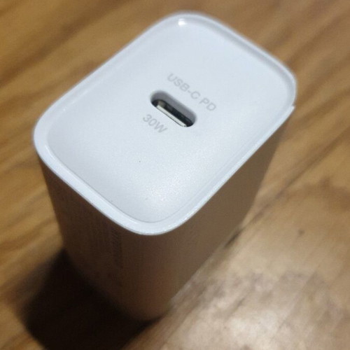 Hypergear Type-B Wall Charger Hub with LED like new