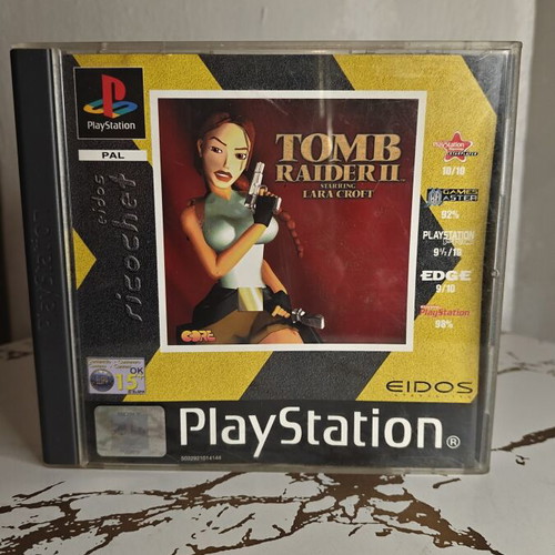 Tomb Raider II PlayStation 1 case and manual used