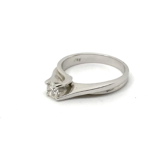 Diamond solitaire ring 18k white gold with 0.34ct brilliant