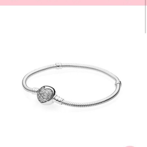 Pandora bracelet 590743CZ like new, silver, heart clasp with zirconia